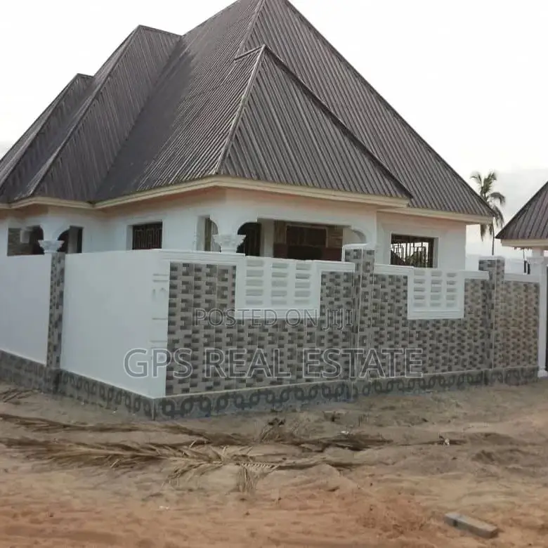 4bdrm House in Kisemvule, Ilala for sale