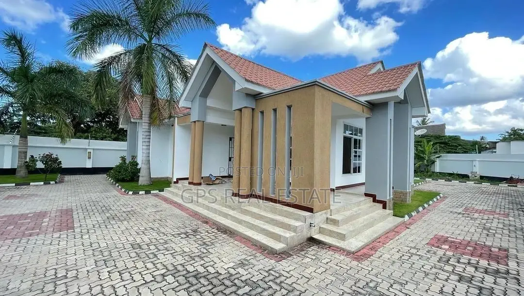 4bdrm House in Mbezi Beach, Kinondoni for sale
