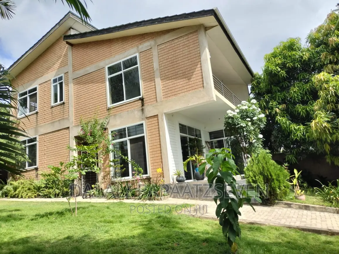 5bdrm House in Dalalipapaatzseven, Kinondoni for sale