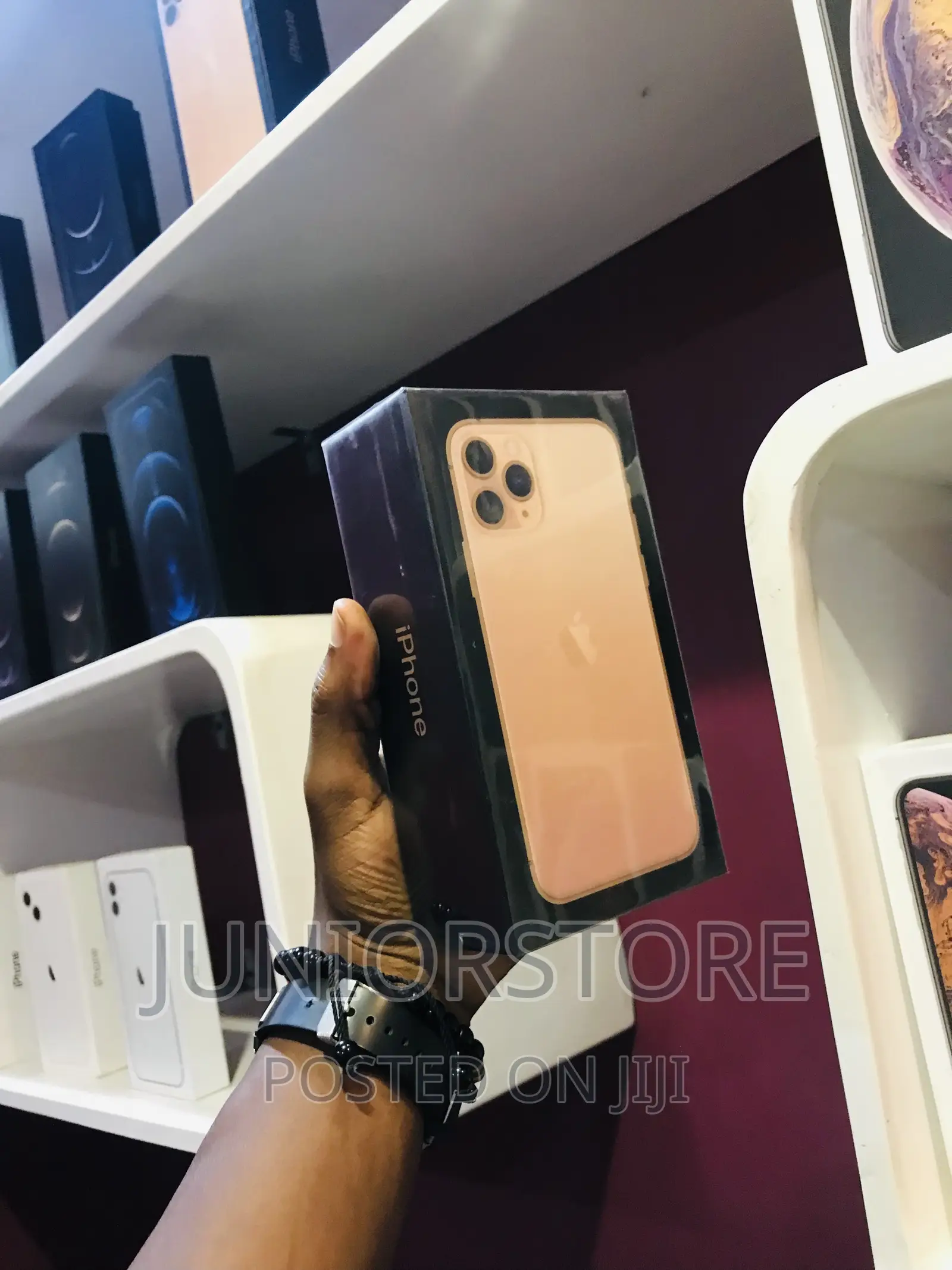 New Apple iPhone 11 Pro 256 GB Gold