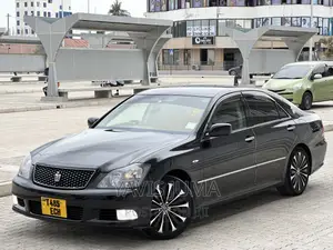 Toyota Crown 2006 Black