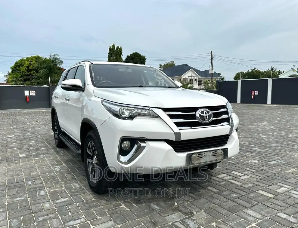 Toyota Fortuner 2017 White