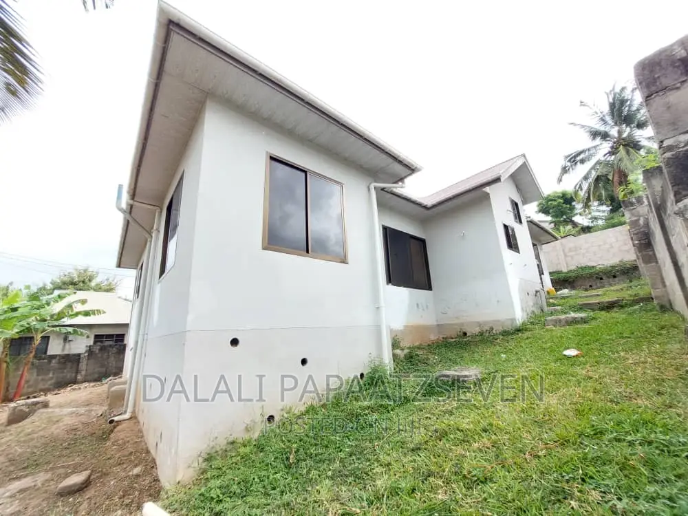 2bdrm Apartment in Dalalipapaatzseven, Kimara for rent