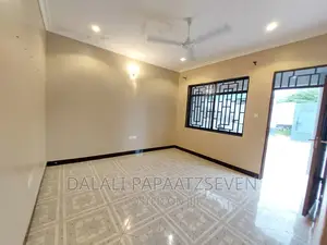 2bdrm Apartment in Dalalipapaatzseven, Kimara for rent