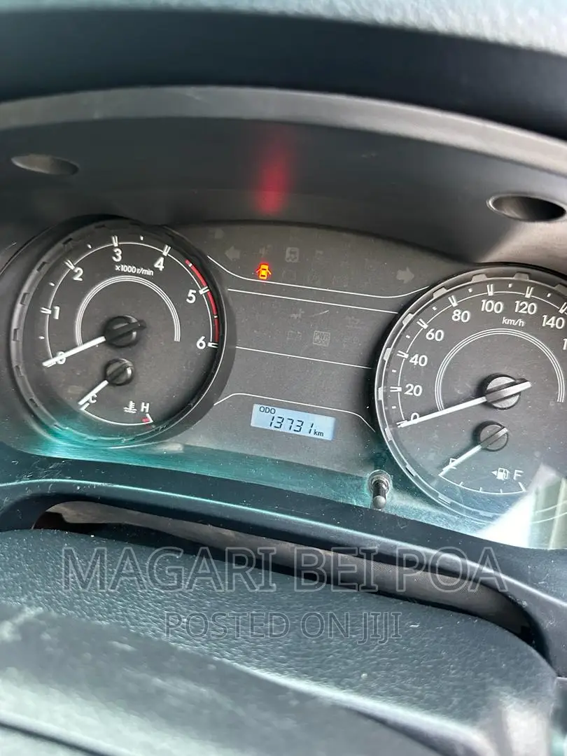 Toyota Hilux 2016 Silver