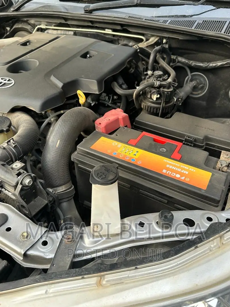 Toyota Hilux 2016 Silver