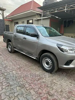 Toyota Hilux 2016 Silver
