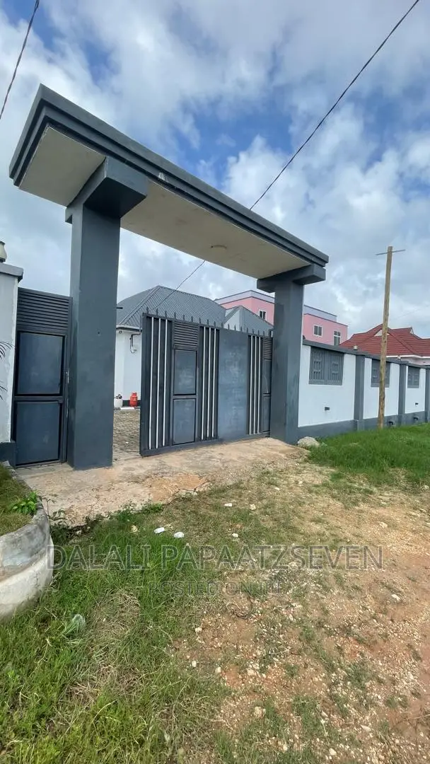 3bdrm House in Dalalipapaatzseven, Mbweni for rent