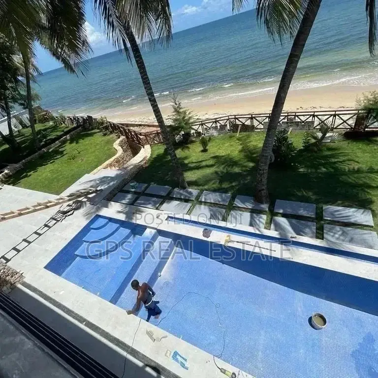 4bdrm House in Bahari Beach, Kinondoni for sale