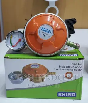 Gas Regulator (With Gauge)