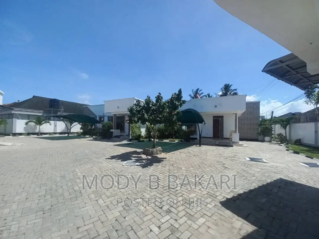 Furnished 3bdrm Villa in Msasani for rent