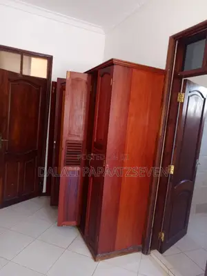 3bdrm House in Dalalipapaatzseven, Kinondoni for rent