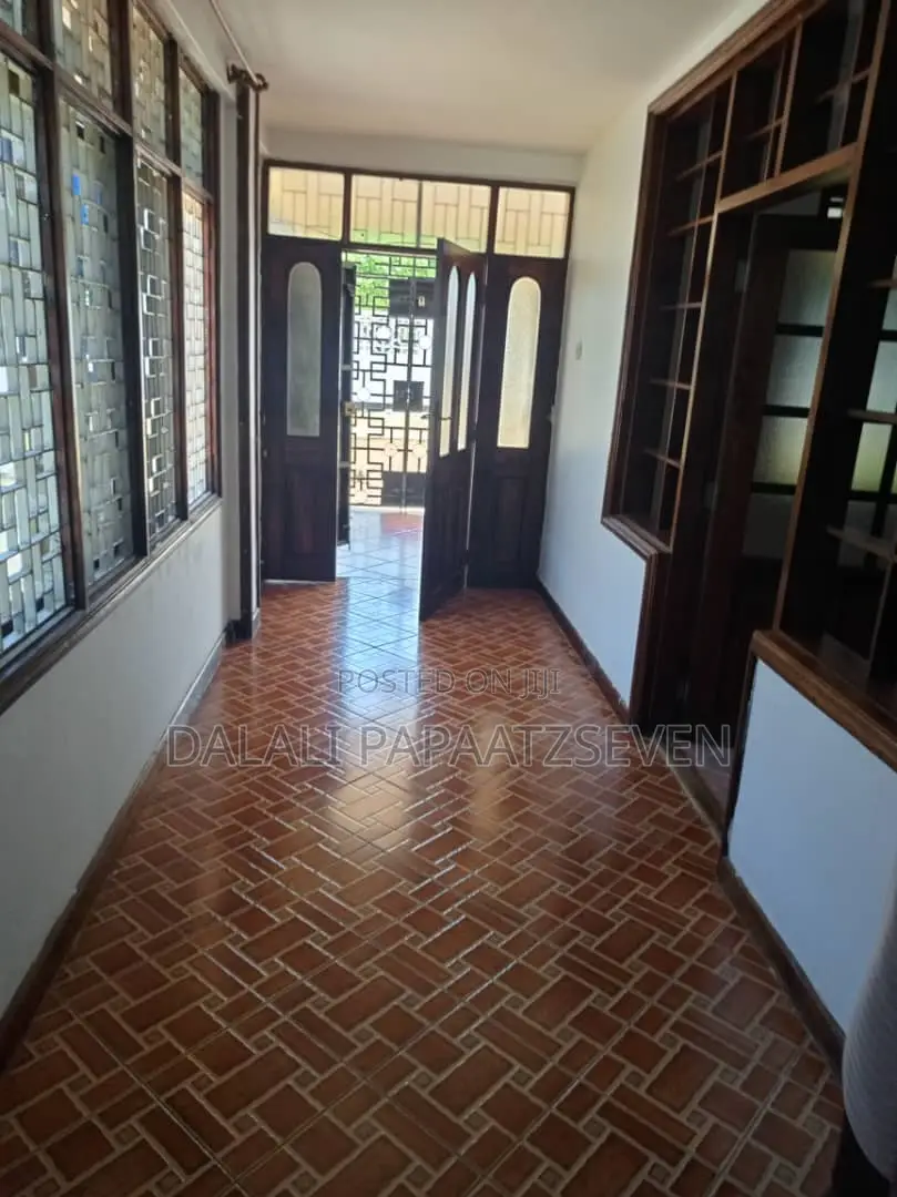 3bdrm House in Dalalipapaatzseven, Kinondoni for rent
