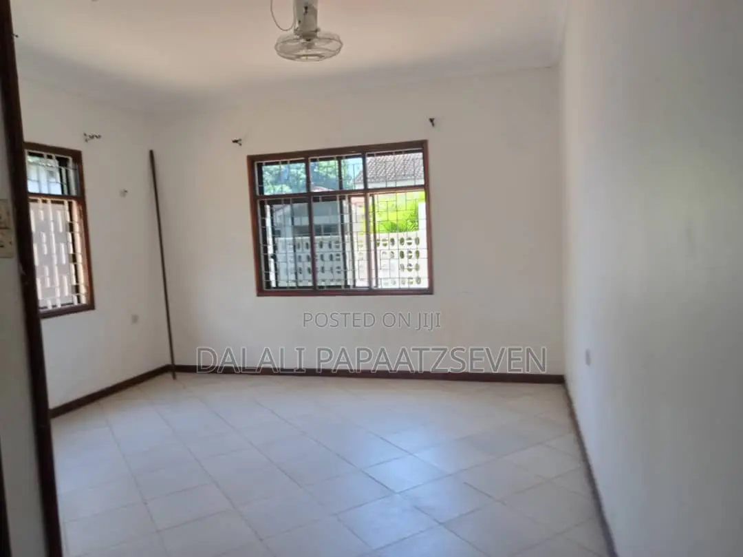 3bdrm House in Dalalipapaatzseven, Kinondoni for rent