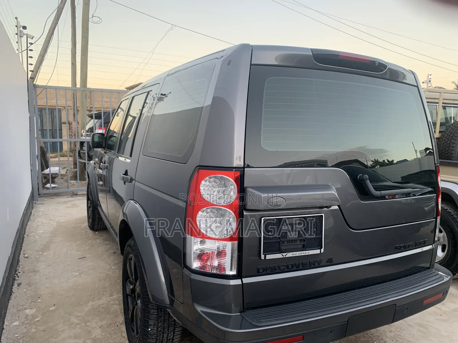Land Rover Discovery 2013 Gray