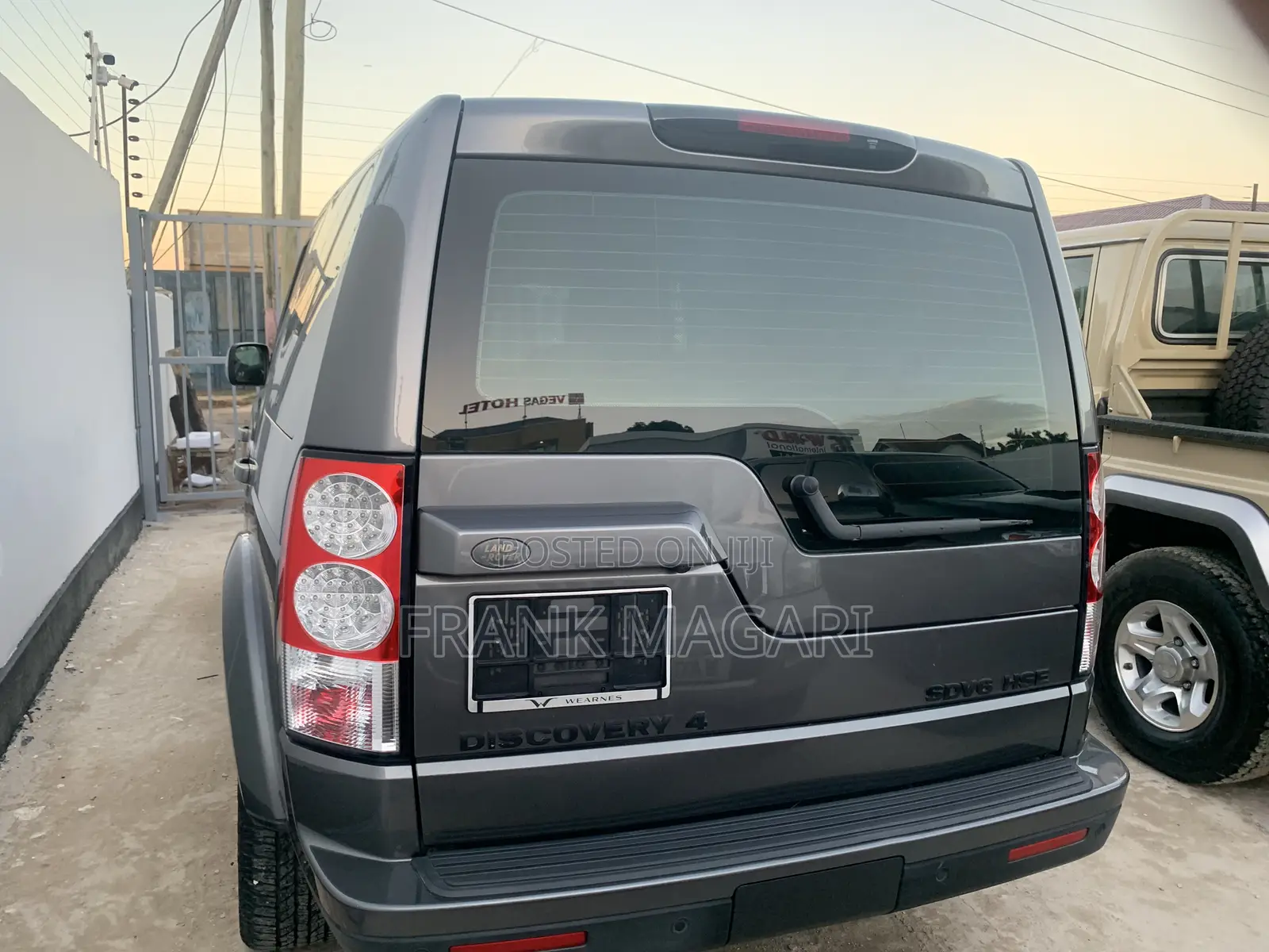 Land Rover Discovery 2013 Gray