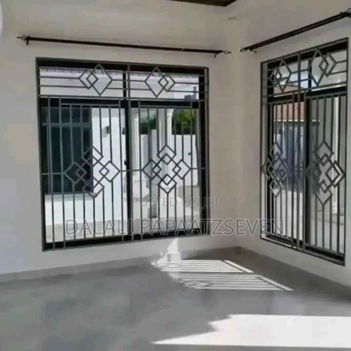 2bdrm Apartment in Dalalipapaatzseven, Bunju for rent