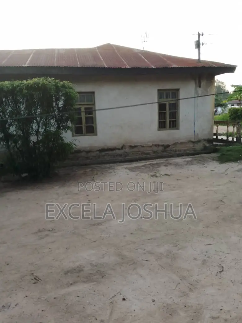 Kiwanja Kizuri Sana Kinauzwa Ghana Mwanza