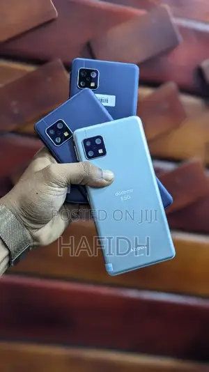 Sharp Aquos sense5G 64 GB Blue