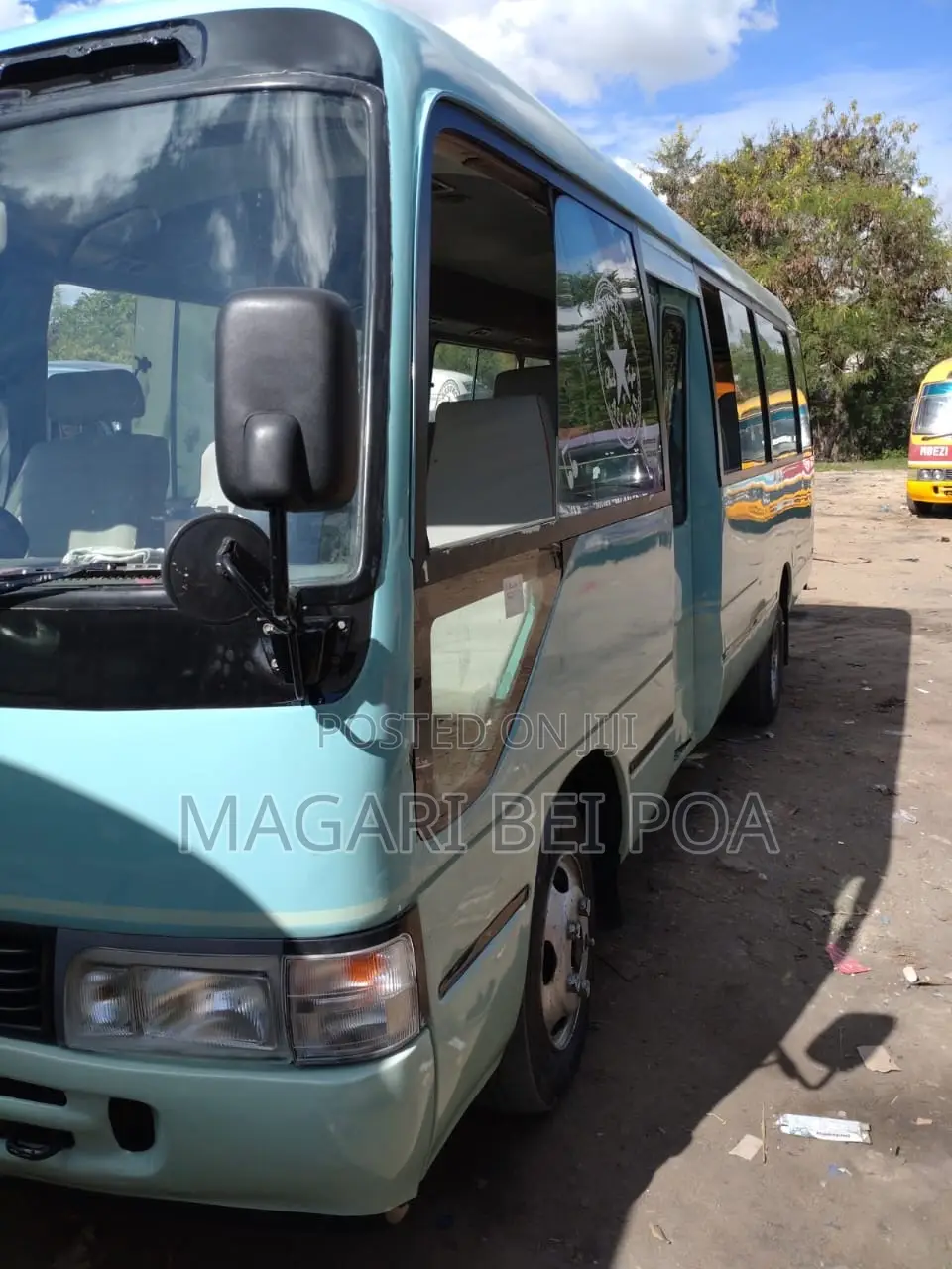 Toyota Coaster 2004 Blue