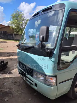 Toyota Coaster 2004 Blue