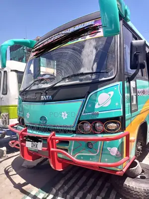 Tata Starbus Ultra Skool 1999 Blue