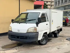 Toyota TownAce 2002 White