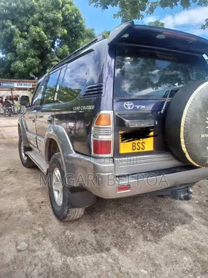Toyota Land Cruiser Prado 2004 Blue