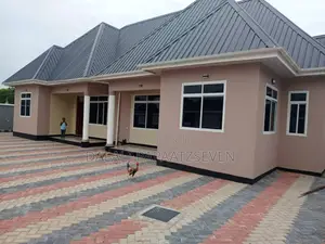 3bdrm Apartment in Dalalipapaatzseven, Mbweni for rent