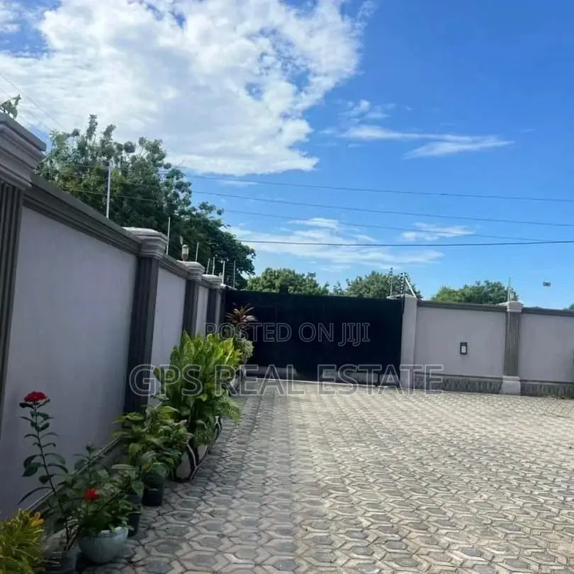 3bdrm House in Kiharaka Bagamoyo for sale