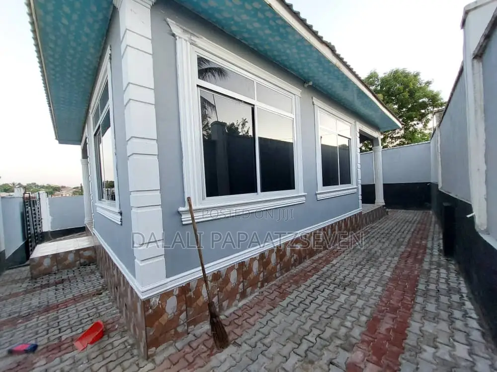 2bdrm House in Dalalipapaatzseven, Kimara for rent