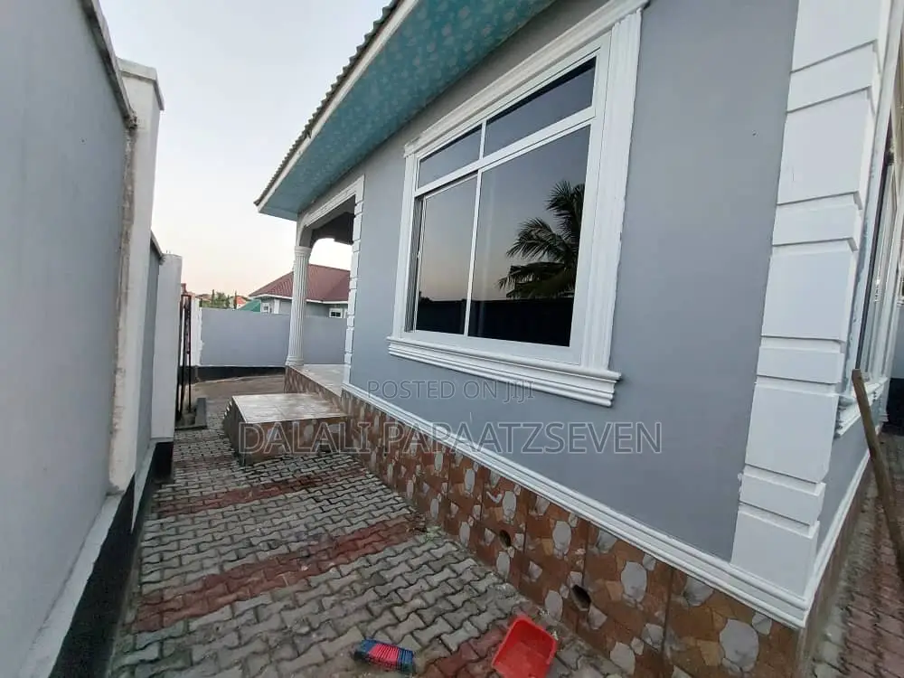2bdrm House in Dalalipapaatzseven, Kimara for rent