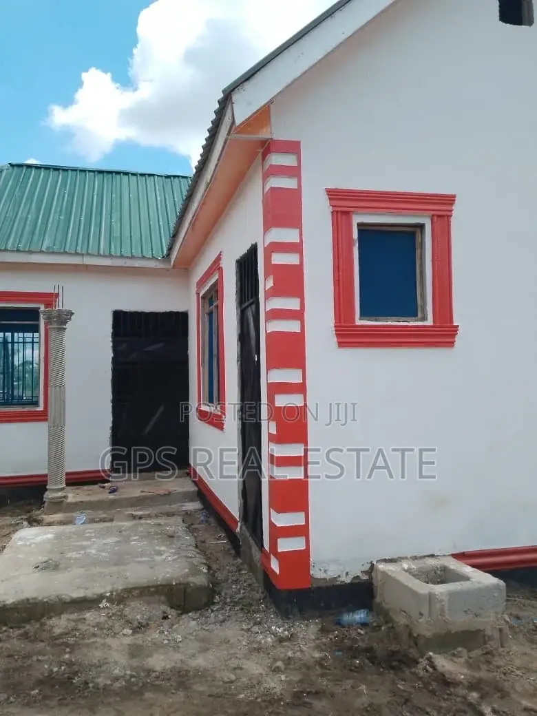 2bdrm House in Chanika Zingiziwa, Ilala for sale