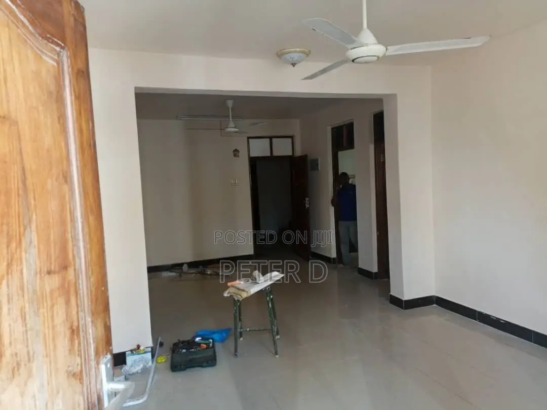 3bdrm Apartment in Kariakoo for rent