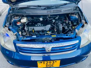Toyota Raum 2006 Blue