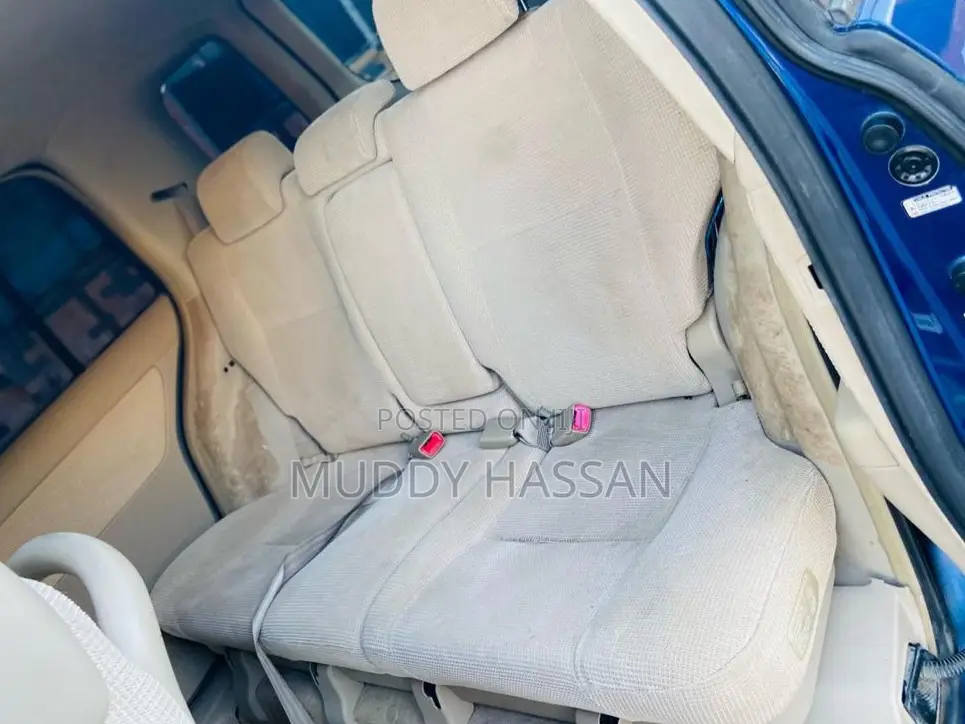 Toyota Raum 2006 Blue