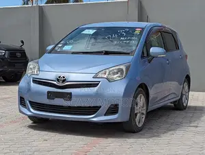 Toyota Ractis 2011 Blue