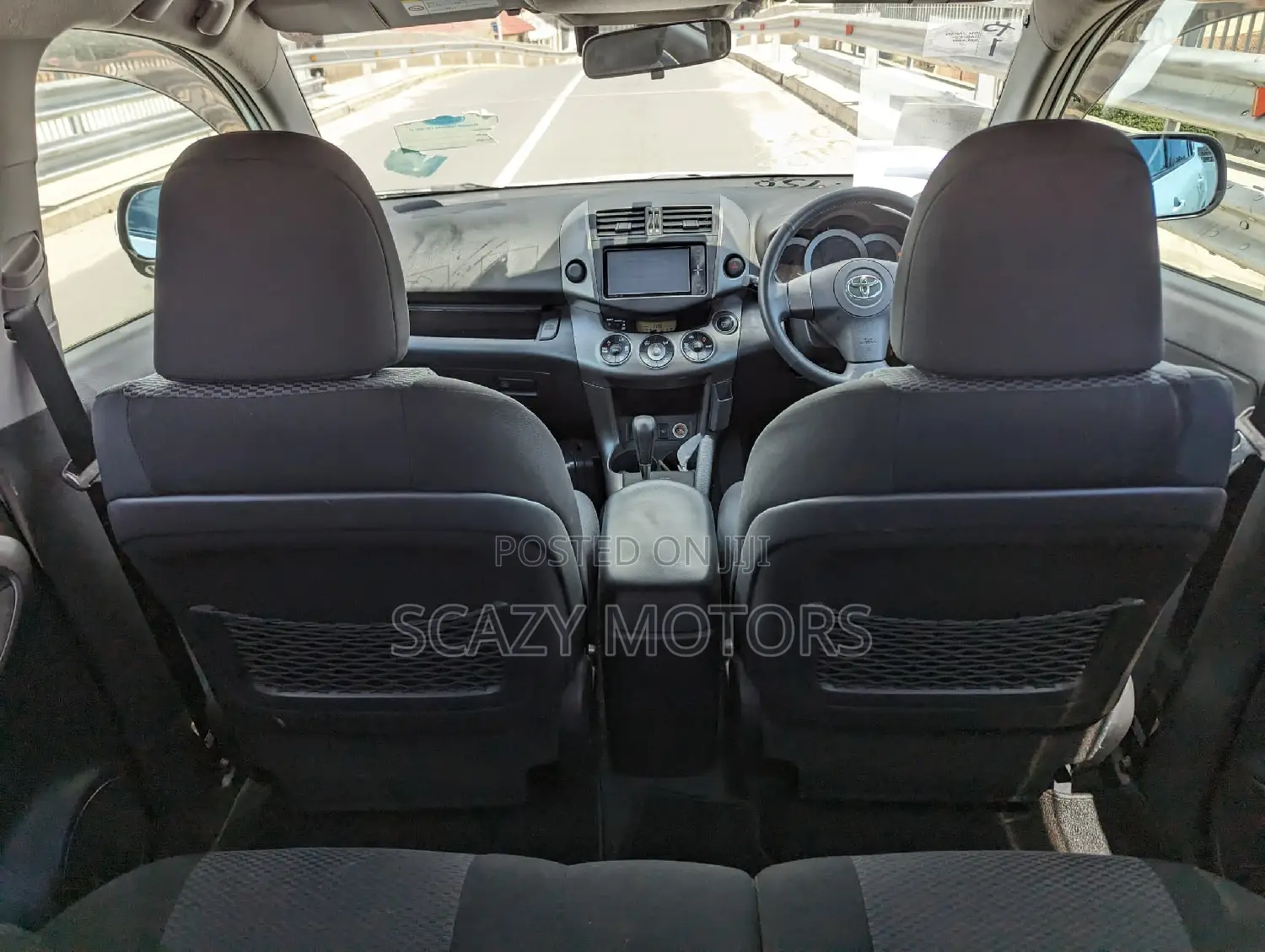 Toyota RAV4 2010 White