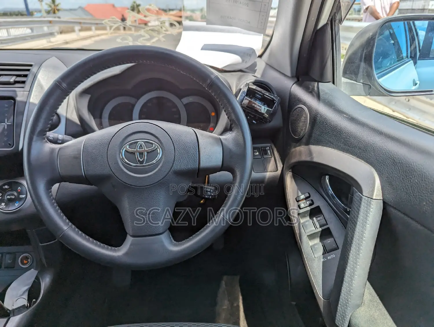 Toyota RAV4 2010 White
