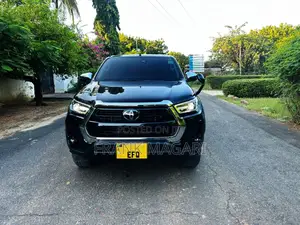 Toyota Hilux 2023 Black