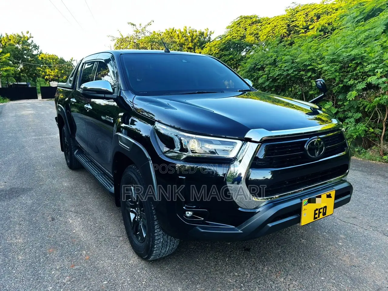 Toyota Hilux 2023 Black
