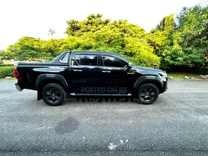 Toyota Hilux 2023 Black