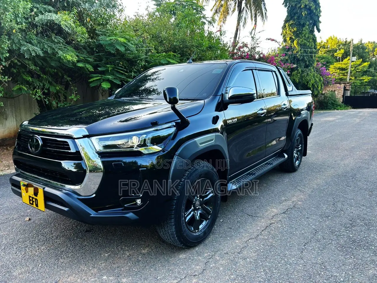 Toyota Hilux 2023 Black
