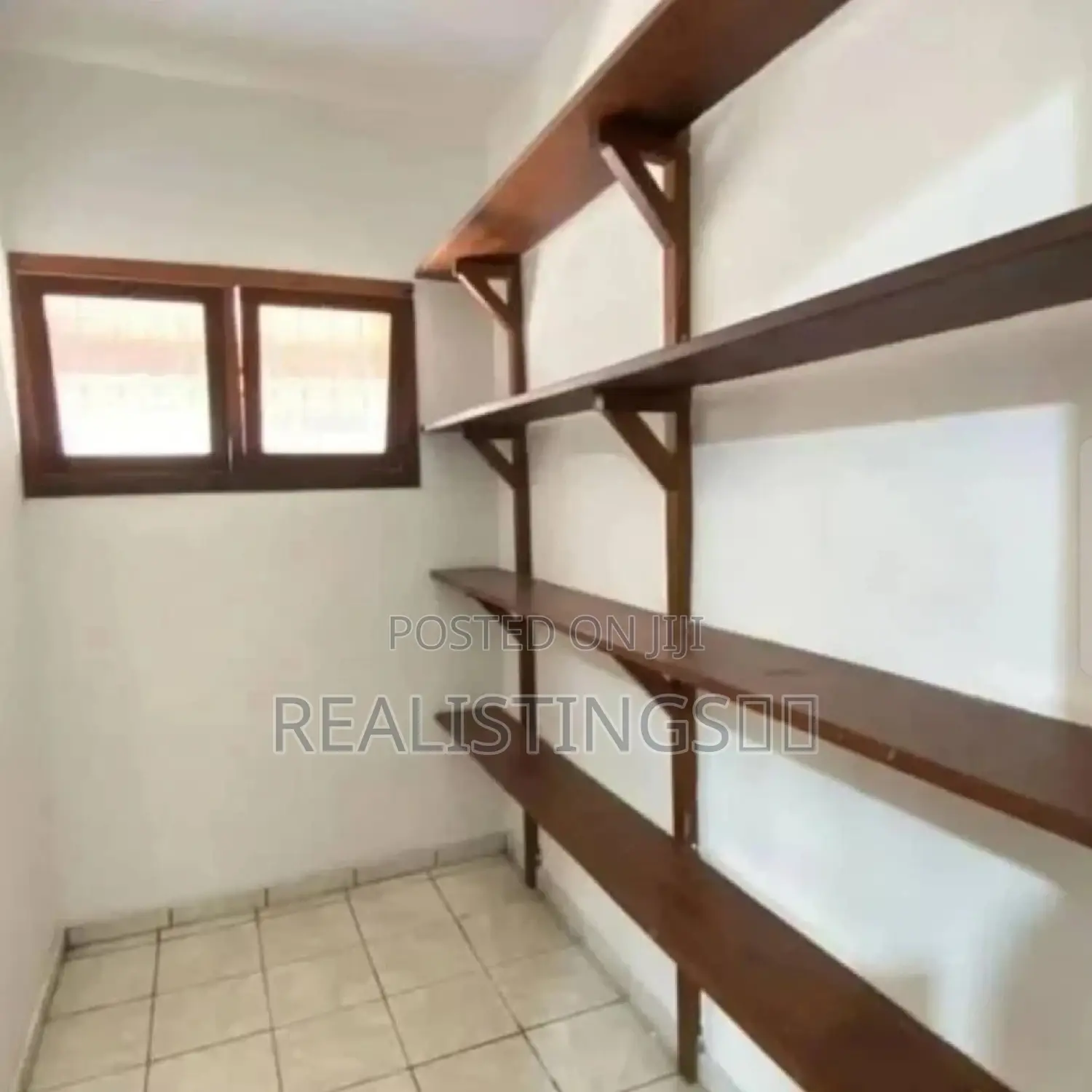 5bdrm Mansion in Mikocheni for sale