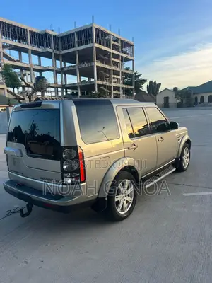 Land Rover Discovery 2010 Gray