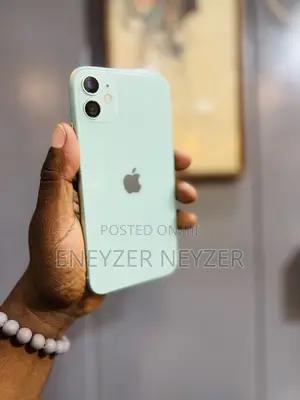 Apple iPhone 11 64 GB Green