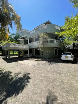 4bdrm Maisonette in Msasani, Kinondoni for sale