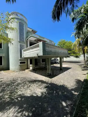 4bdrm Maisonette in Msasani, Kinondoni for sale