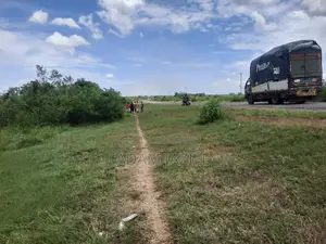 Eneo La Barabarani Fukayosi Bagamoyo Ekari 4