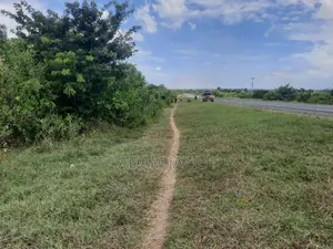 Eneo La Barabarani Fukayosi Bagamoyo Ekari 4